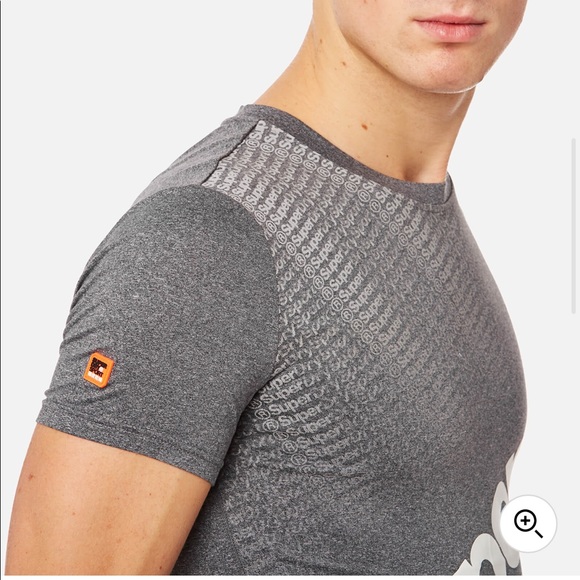 🆕 SUPERDRY Gym Base Sprint Runner Tee T-Shirt - Picture 4 of 4